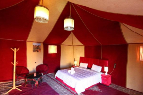 Sunshine luxury desert camp